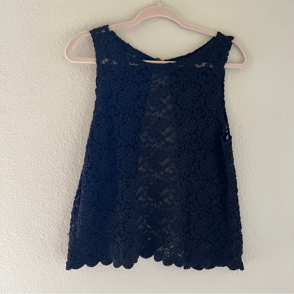 Audrey Women’s Lace Top Sleeveless with open back Size S